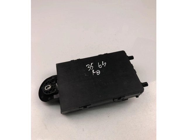 Блок предохранителей  32209198, NO3564   Volvo XC90    