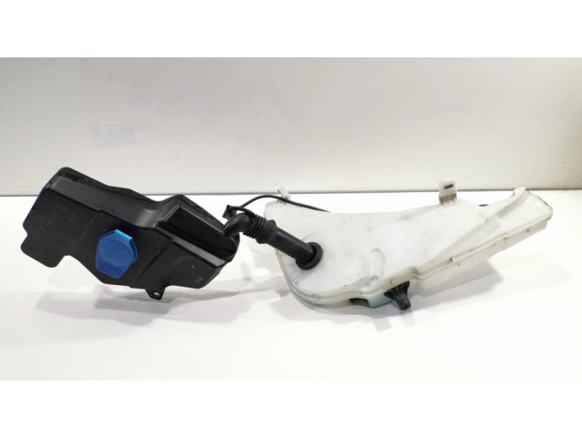 Бачок оконной жидкости