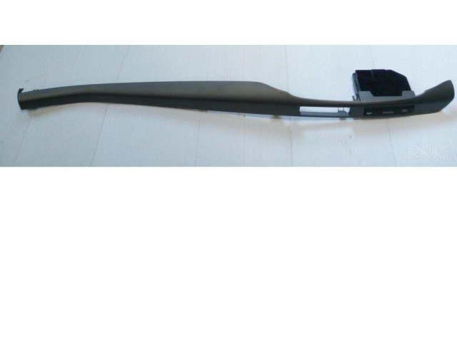 Другая деталь салона