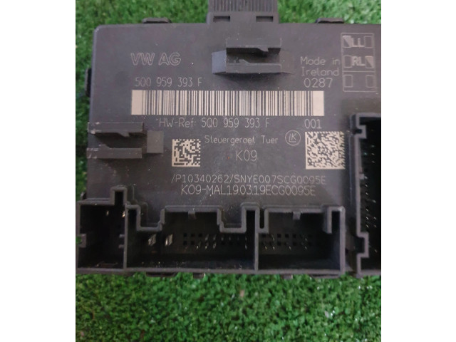 Блок управления 5Q0959393F Audi Q2 -