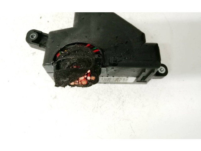 Блок предохранителей 03090904848, 0255229-010101 Skoda Fabia Mk1 (6Y)