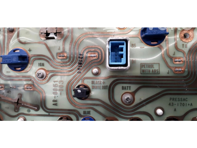 Панель приборов ar0051003 Rover 25