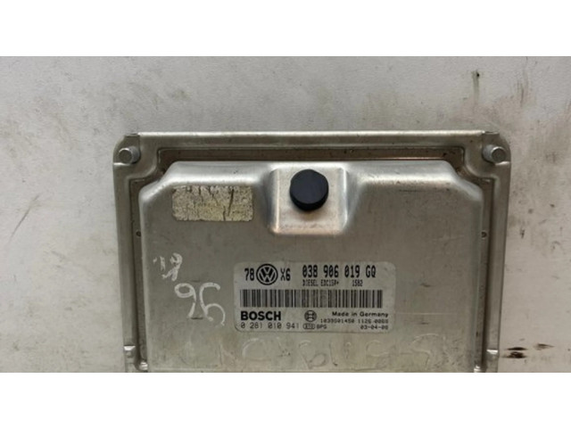 Řídící jednotka 038906019GQ Audi A4 S4 B5 8D 1999