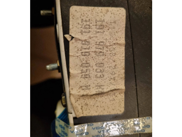 Přístrojová deska Volkswagen PASSAT 1984 37228