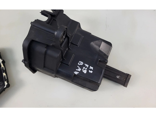 Блок предохранителей  8509909   BMW X3 F25    