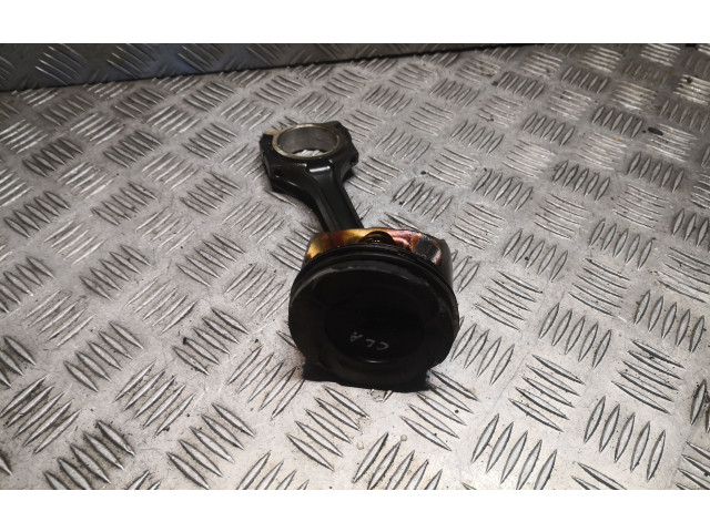  Поршень M 270.910 2700300420, A2700300420  Mercedes-Benz CLA C117 X117 W117  