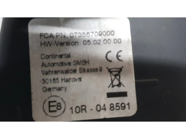 Радио/ проигрыватель CD/DVD / навигация