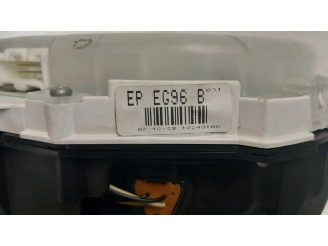 Přístrojová deska Mazda CX-7 2010