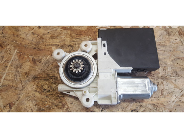 Передний двигатель механизма для подъема окон