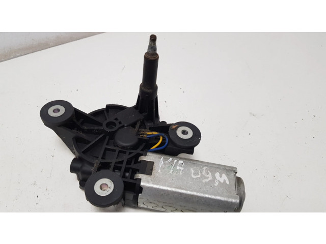 Двигатель стеклоочистителя заднего стекла