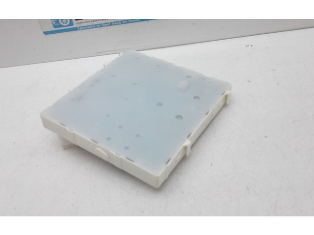 Блок предохранителей 32217335 Volvo XC90