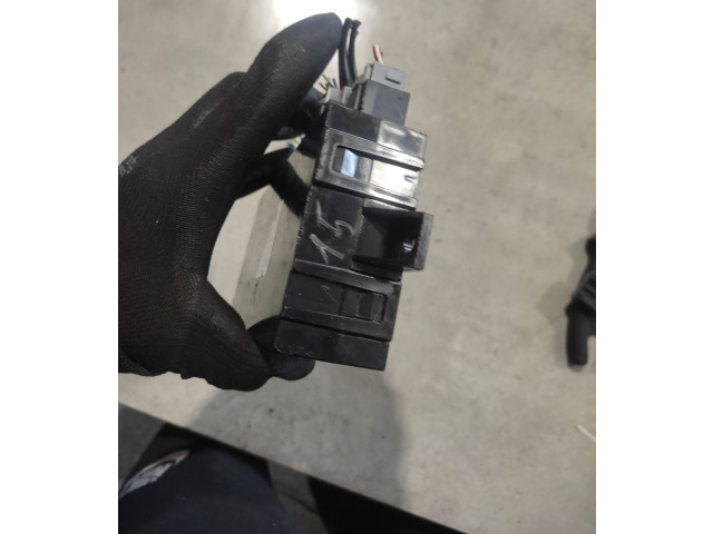 Pojistková skříňka 6N4T15B689AF, 9410463B Ford Focus 2009