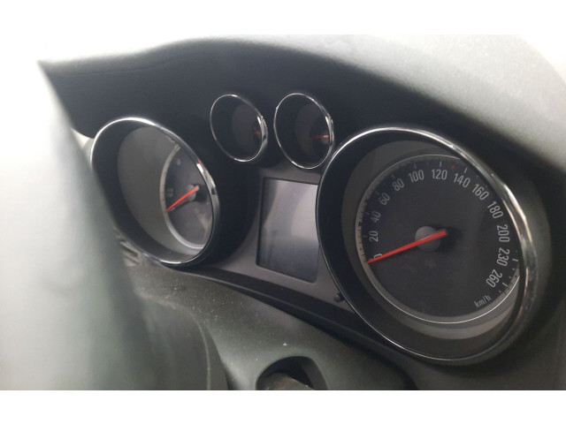 Přístrojová deska Opel Zafira C 2016