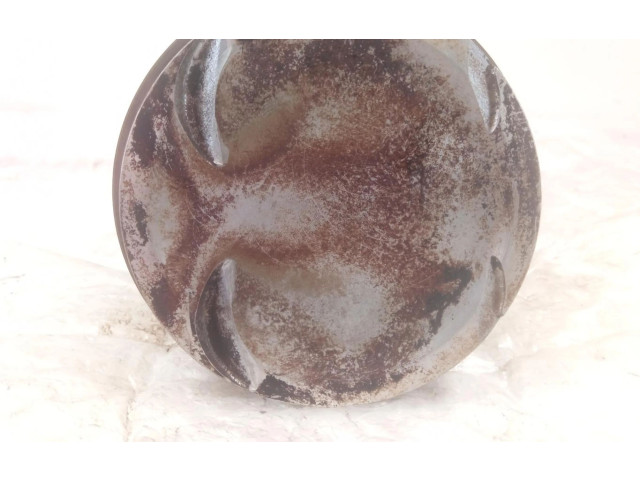 Píst Mercedes-Benz C W203