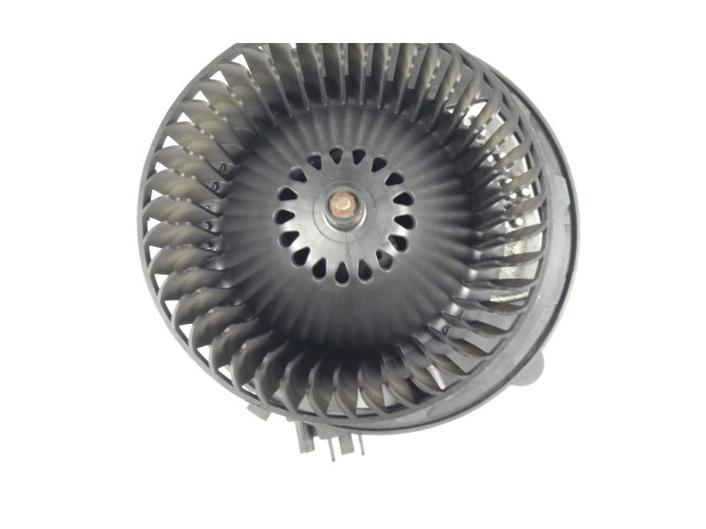 Вентилятор печки 5Q1819021 Volkswagen Golf SportWagen