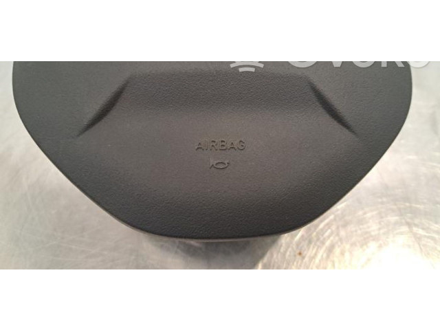 Подушка безопасности водителя    Lynk & co 01