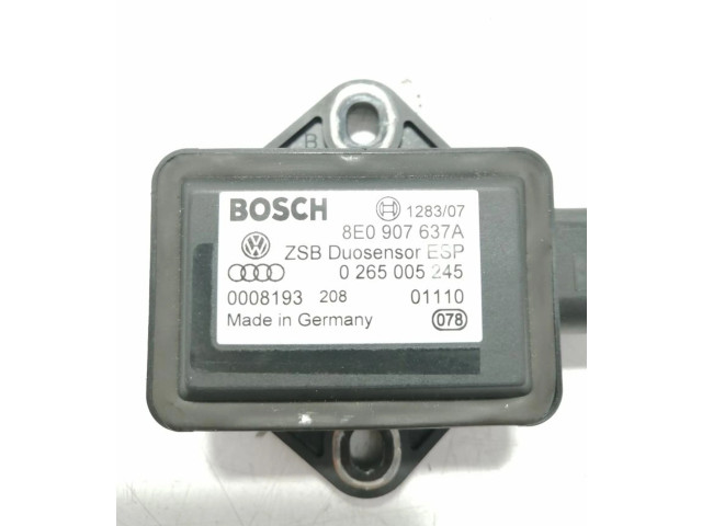 Блок управления двигателя 8E0907637A   Volkswagen PASSAT