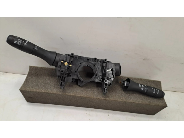 Ручка стеклоочистителей 255670975R, 91453VBG00210 Dacia Sandero