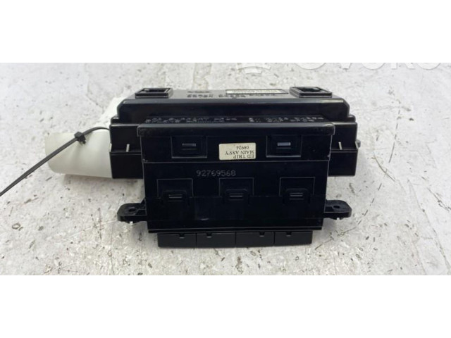 Дисплей    957101H100   KIA Ceed