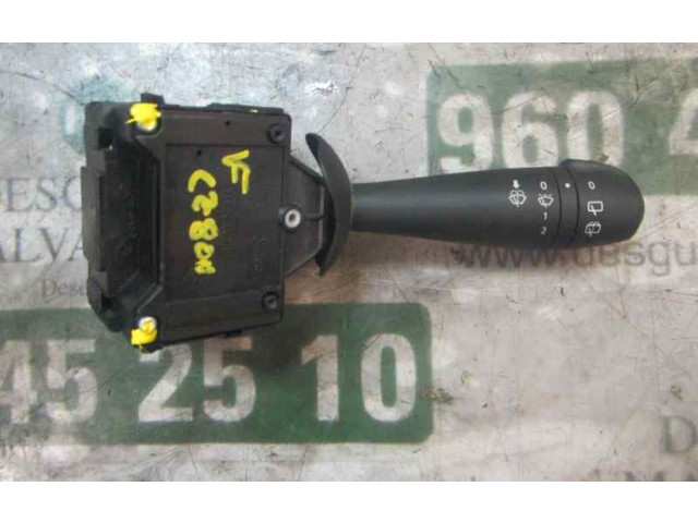 Ручка стеклоочистителей 8201168008, E10670223 Dacia Dokker