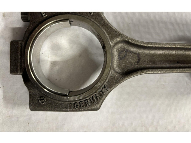 Поршень 94810304572 Porsche Cayenne (92A)