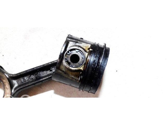 Píst Fiat Punto (188) pro naftový motor 1.9