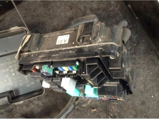 Блок предохранителей Honda FR-V