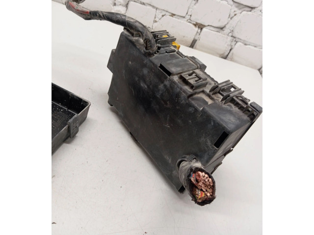 Блок предохранителей  AB3914A076BD   Ford Ranger    