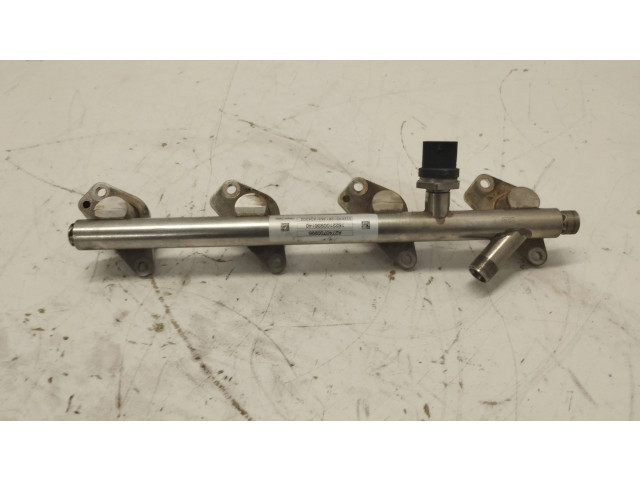 Топливная рампа A27407804   Mercedes-Benz C AMG W205 4.0 