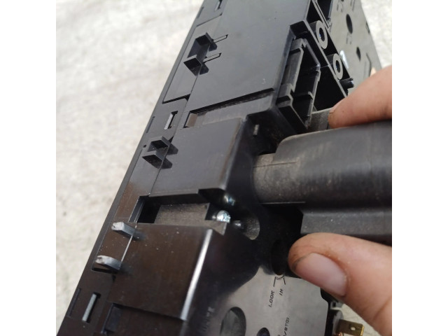 Блок управления климат-контролем 8682735, 9S43898   Volvo XC90