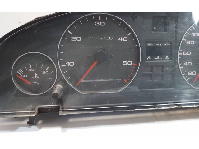 Панель приборов 88311219   Audi A6 S6 C4 4A       