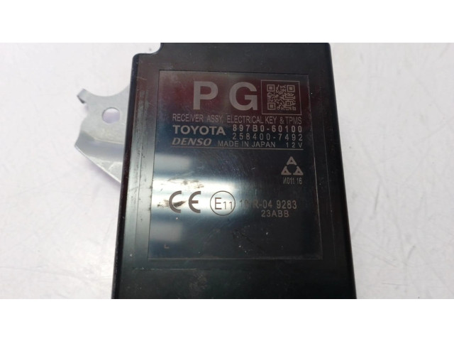 Блок управления 8999060430, 897B060100 Toyota Land Cruiser (J120)