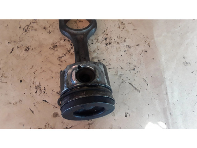 Поршень с шатуном 619 Citroen C3 Picasso для дизельного двигателя 1.6