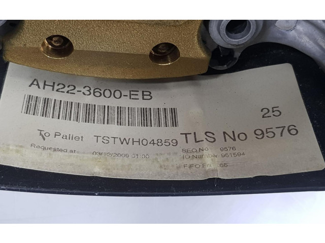 Руль Land Rover Discovery 4 - LR4 2010-2016 года LR024056, AH223L598CB