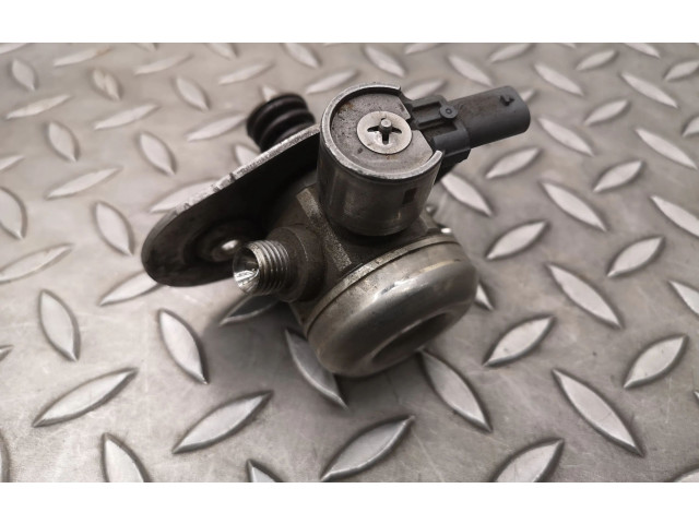 Vstřikovací čerpadlo 7636881 BMW i8 B38 K15 A