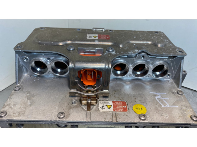 Преобразователь напряжения