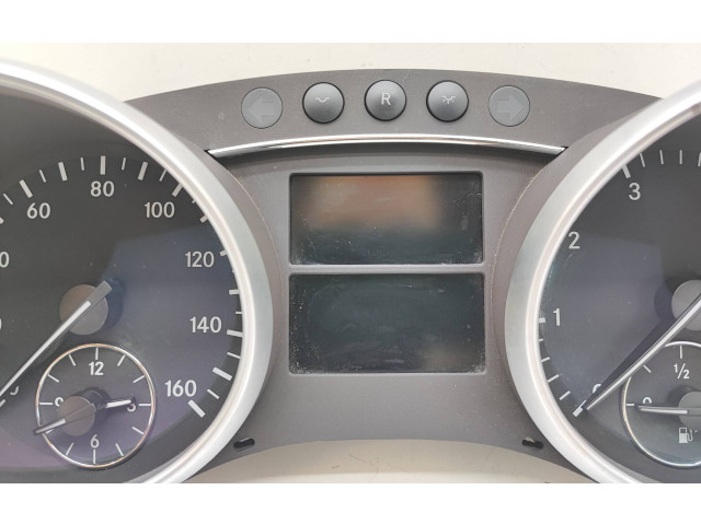 Панель приборов A1645409947   Mercedes-Benz ML W164       