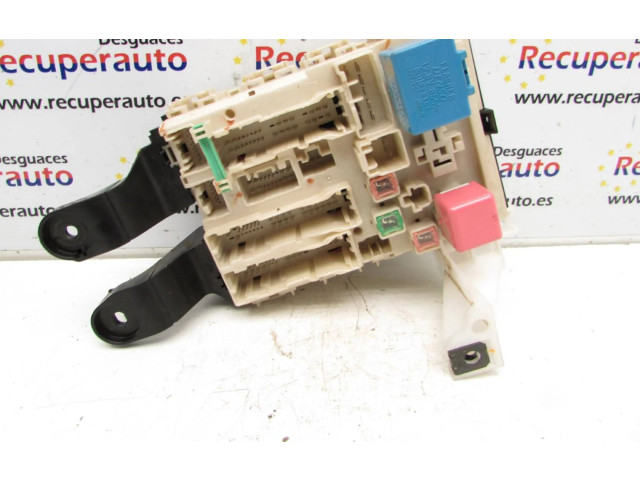 Pojistková skříňka 8273005140C Toyota Avensis T270 2009