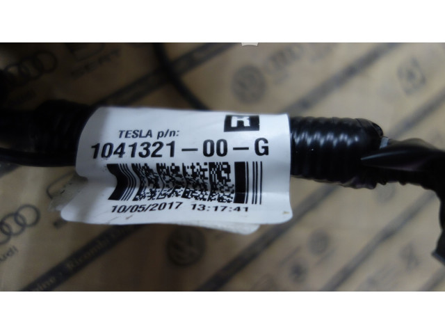 Зеркало электрическое Tesla Model S 2012 - года