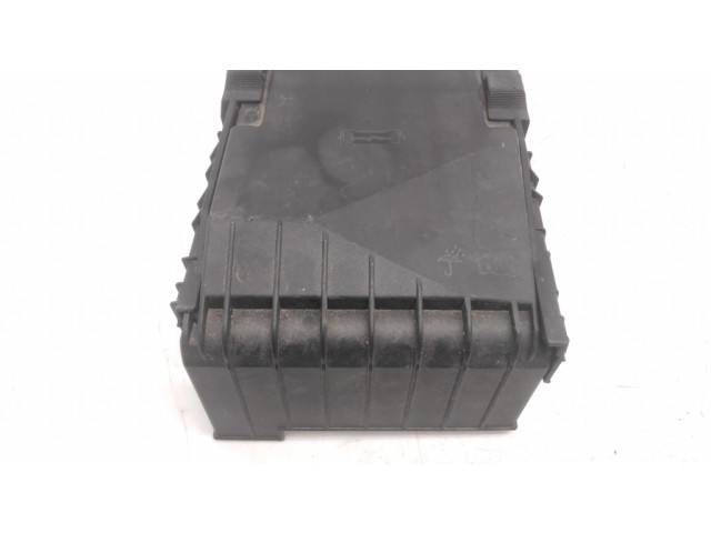 Крышка блока предохранителей 1K0937132F, 014189871 Audi Q3 8U