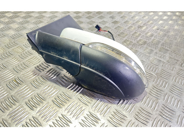 Зеркало электрическое Volkswagen Touran II 2010 - 2016 года