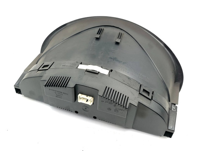 Přístrojová deska Mercedes-Benz C W203 2004 A2035403147, 110080231005