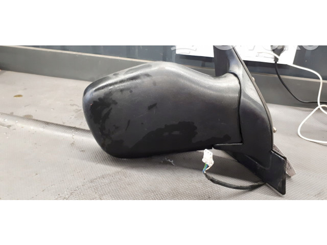 Zpětné zrcátko Nissan Serena 1996