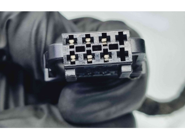 Зеркало электрическое Skoda Fabia Mk3 (NJ) 2015 - 2021 года