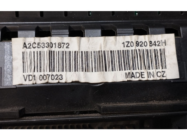 Комплект блоков управления 3C8937049E, 1K0907530Q Skoda Octavia Mk2 (1Z)