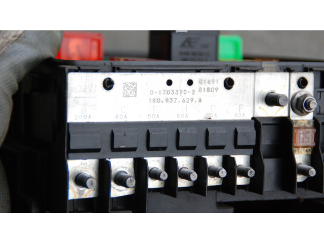   Pojistková skříňka 1K0937629A, 140KM   Volkswagen Tiguan 2009