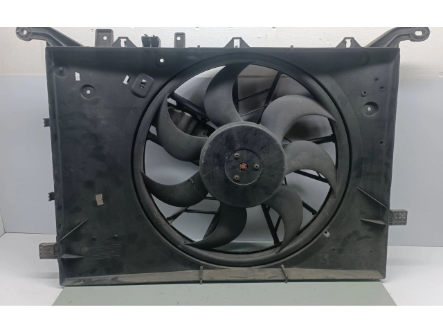 Вентилятор радиатора     30645148, 0130303947    Volvo V70 