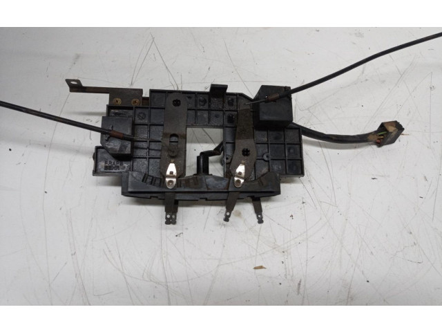 Řídící jednotka 200061263F Nissan Patrol 160