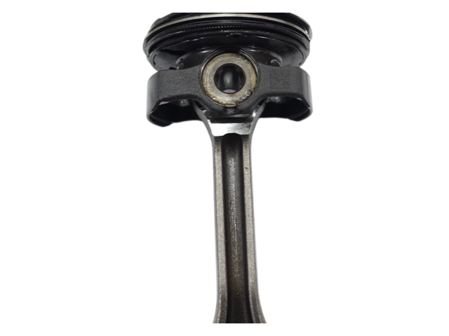 Поршень 46354757, 46346020 Jeep Renegade