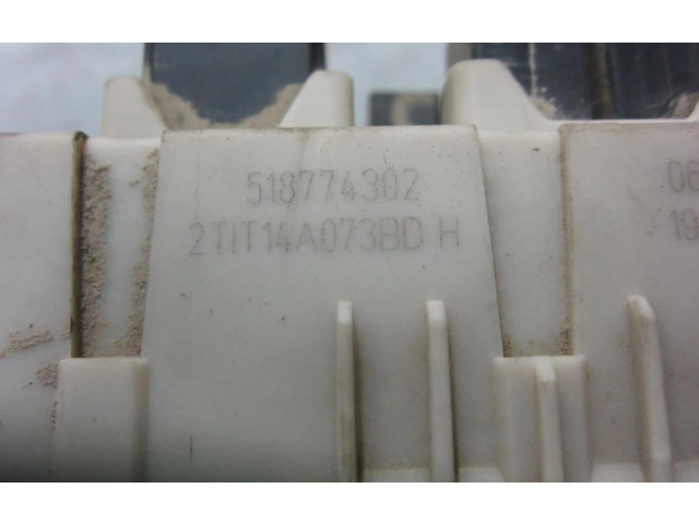 Блок предохранителей 1C15-8C607-AE Ford Transit